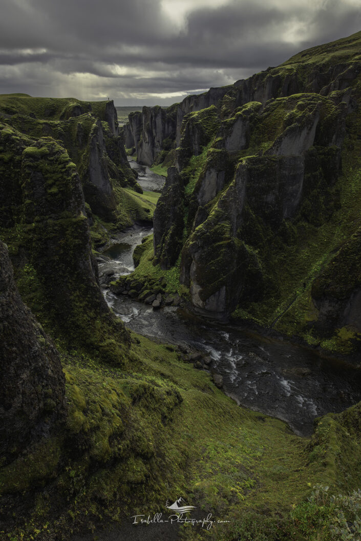 Fjadrargljufur Canyon